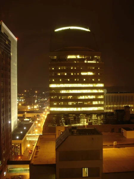 Des Moines stad natt — Stockfoto