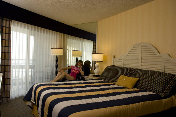 Занят на телефоне