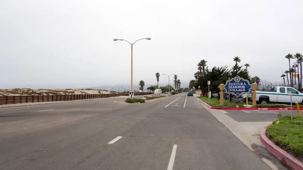 Puerto del pueblo de Ventura — Foto de Stock