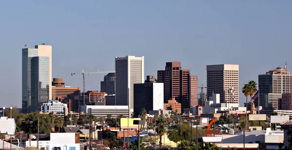 Phoenix şehir çatılar, Az