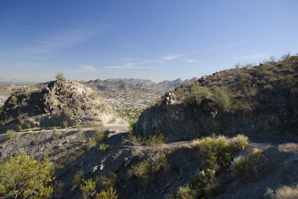 Phoenix, Doğu Yakası, Az