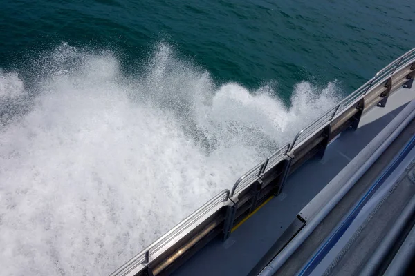 Cruise Ship Ocean Spray — Stock Photo, Image