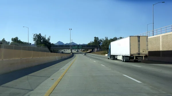 Autostrada międzystanowa nr 10 w Tucson, Az — Zdjęcie stockowe