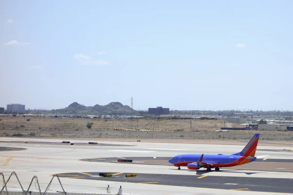 Boing-737 de Southwest Airlines en Sky Harbor, AZ —  Fotos de Stock