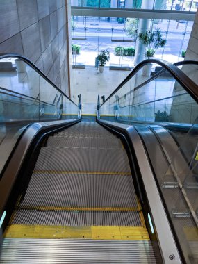 Alışveriş Merkezi yürüyen merdiven