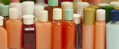 Küçük şişelerde hijyen ürünleri