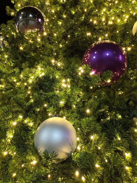 Baubles and Lights on Green Spruce — Stock Photo, Image