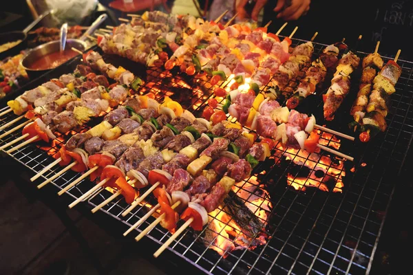 Bar-B-Q, Barbecue, Barbecue, Street Food in Thailandia — Foto Stock