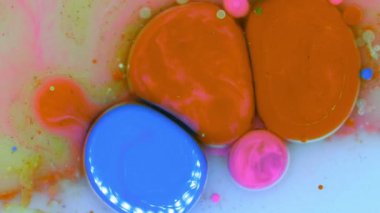 Su kabarcıkları mürekkep