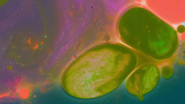 Bulles d'encre dans l'eau 