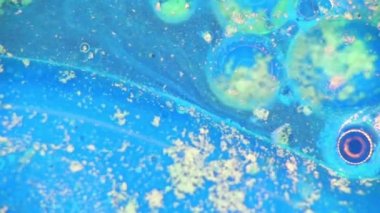 Boya yapmamı. Harika desenler