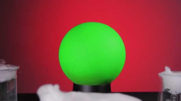 Magická koule s zelená obrazovka — Stock video