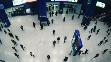 Hong Kong, Çin - 26 Şubat, 2017: insanlar kalabalık Metro İstasyonu