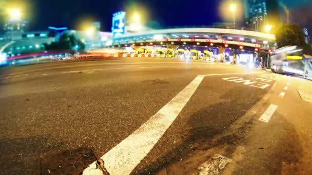 香港夜晚的街道。时间流逝. — 图库视频影像