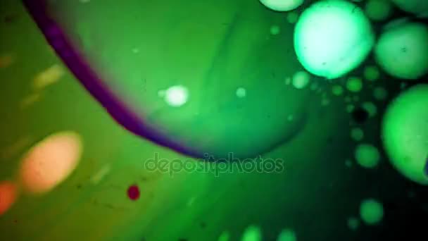 Visão microscópica da tinta na água — Vídeo de Stock