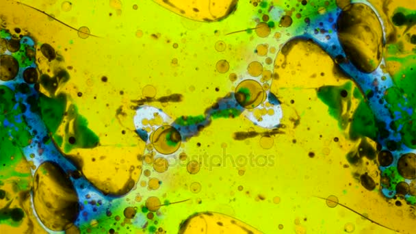 Microscopische patronen van kleuren en verven — Stockvideo