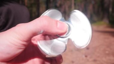 Onun elinde Spinner spin