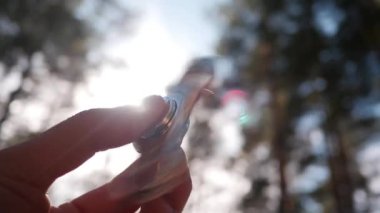 Onun elinde Spinner spin