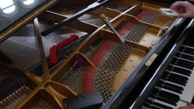 Piyano ayarlama. Atış, Tuning piyanoyu kapatın.