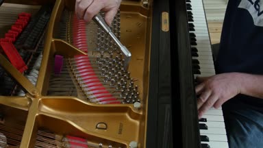 Piyano ayarlama. Atış, Tuning piyanoyu kapatın.