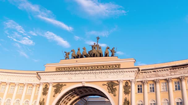 Zeitraffer: Palastplatz in Sankt Petersburg, Russland. — Stockvideo