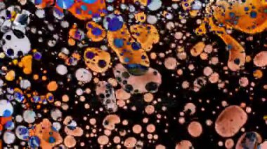 Fantastik desenler renkler ve boyalar