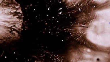 Fantastik desenler renkler ve boyalar