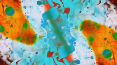 Fantastik desenler renkler ve boyalar