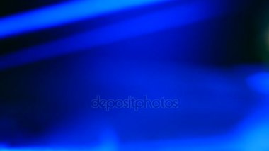 Turntable 'da dönen vinil. Kapat. 