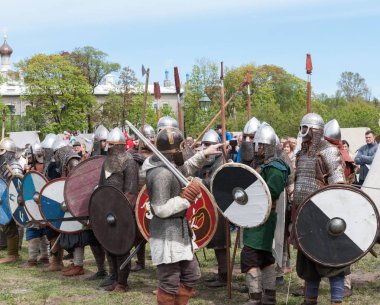 St. Petersburg, Rusya - 27 Mayıs 2017: Savaş Rusya'nın St. Petersburg kentinde festivalinde tarihi yeniden inşası hazırlık