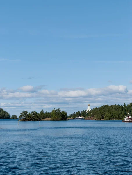 Das Panorama Der Bucht Auf Der Insel Mit Schiffen Und — Stockfoto