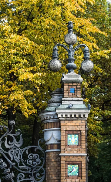 Petersburg Russland September 2017 Das Gitter Des Mikhailovsky Garden Sonniger — Stockfoto