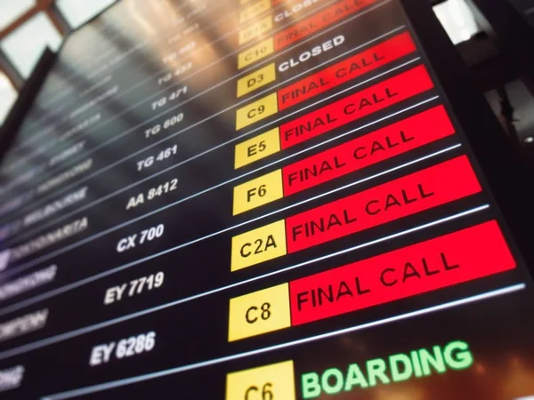 Pek çok kırmızı işaret son çağrı uçuşlarda Havaalanı Kalkış tablosu