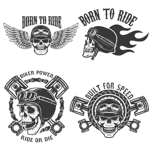 Född för att rida. Uppsättning av emblem med racer döskallar. Biker club l — Stock vektor