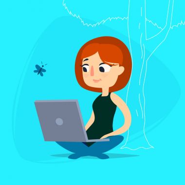 Ağaç altında dizüstü bilgisayar ile kız