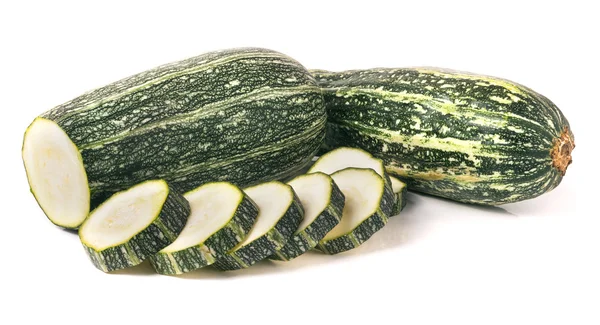 Zwei grüne Zucchini isoliert auf weißem Hintergrund — Stockfoto