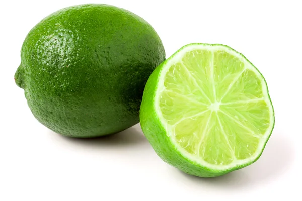 yarısı beyaz arka plan üzerinde izole kireç