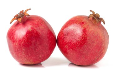 iki nar beyaz bir arka plan üzerinde izole