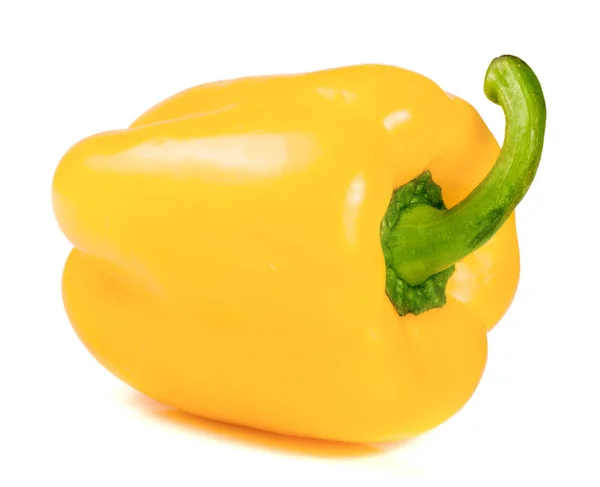 Κίτρινη πιπεριά που απομονώνονται σε λευκό φόντο — Φωτογραφία Αρχείου