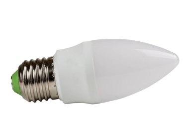 Beyaz arka plan üzerinde izole led lamba ampul