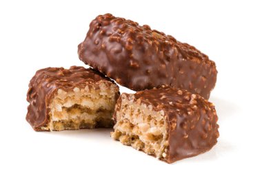 Beyaz arka plan üzerinde izole Fındıklı çikolata şeker