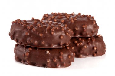 Beyaz arkaplanda izole edilmiş çikolata şekeri