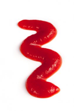 Beyaz arka plan üzerinde izole domates ketçap