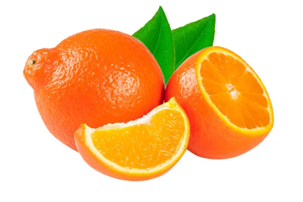 Mandarine oder Mineola mit Blatt isoliert auf weißem Hintergrund — Stockfoto