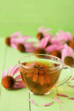 Ekinezya çay yeşil ahşap tablo