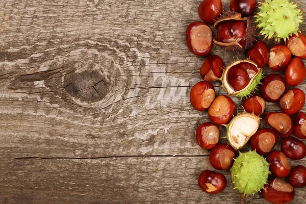 kestane kopya alanı metniniz için eski ahşap zemin üzerine. Üstten Görünüm