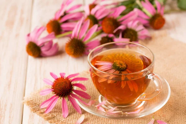 Ekinezya çay beyaz ahşap tablo