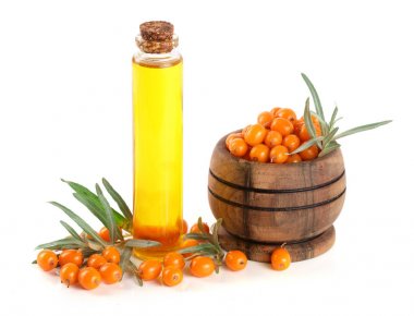 Deniz topalak yağı çilek ve beyaz arka plan üzerinde izole yaprakları ile