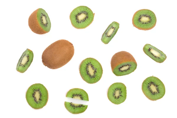 Gesneden kiwi fruit geïsoleerd op een witte achtergrond. Plat lag patroon. Bovenaanzicht — Stockfoto