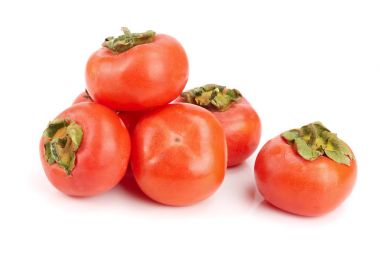 Beyaz arka plan yakın çekim izole Trabzon hurması meyve